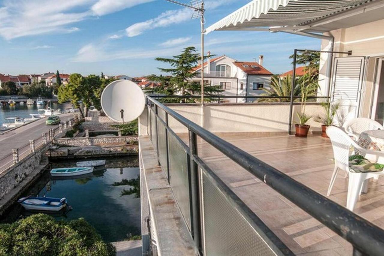 Amazing Seaview Apartment With A Balcony Near The Beach - Kneza Trpimira I ザダル エクステリア 写真
