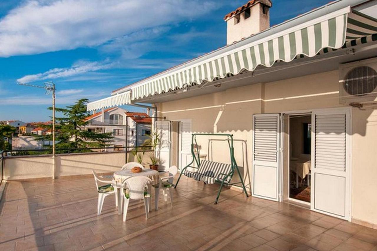 Amazing Seaview Apartment With A Balcony Near The Beach - Kneza Trpimira I ザダル エクステリア 写真
