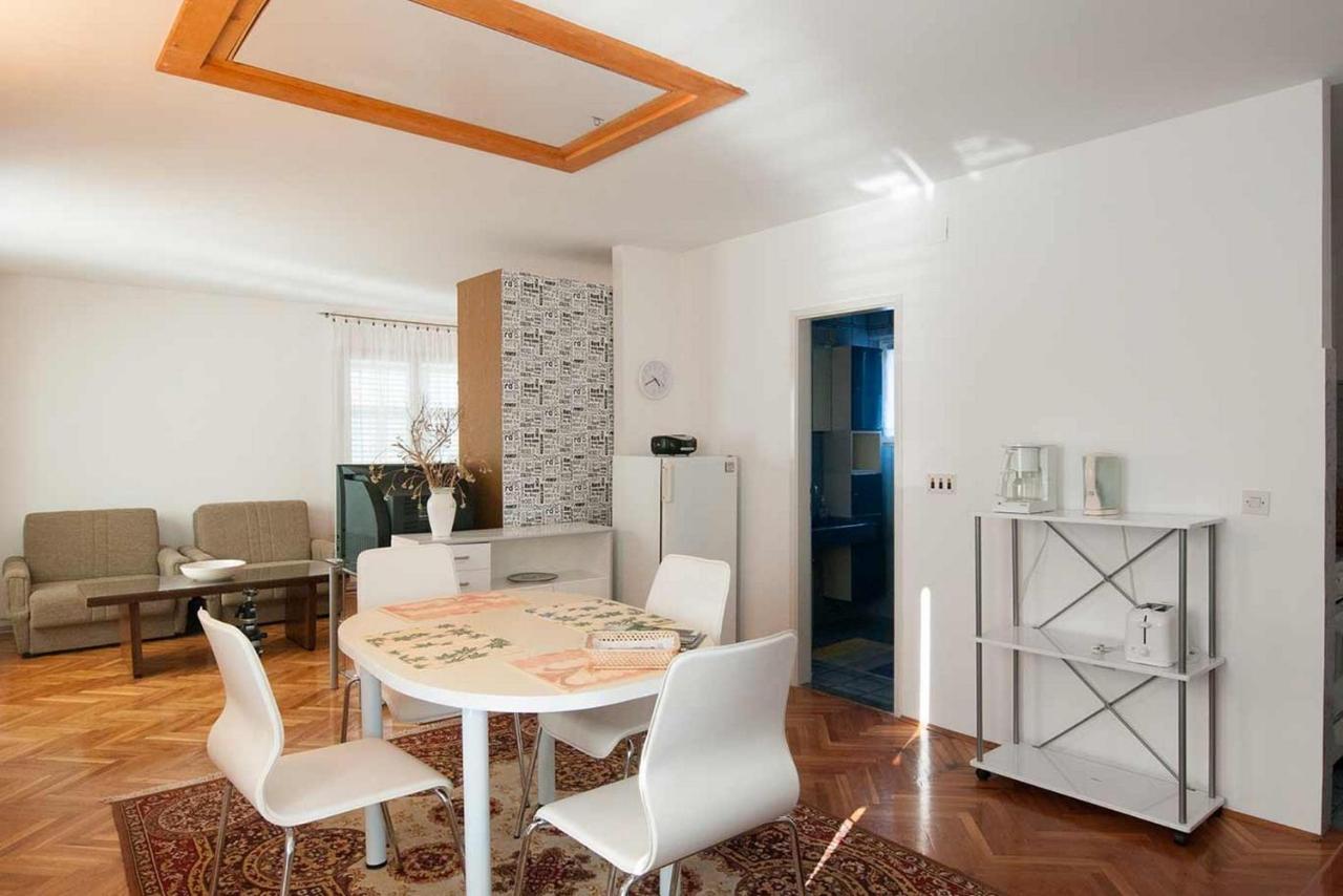 Amazing Seaview Apartment With A Balcony Near The Beach - Kneza Trpimira I ザダル エクステリア 写真