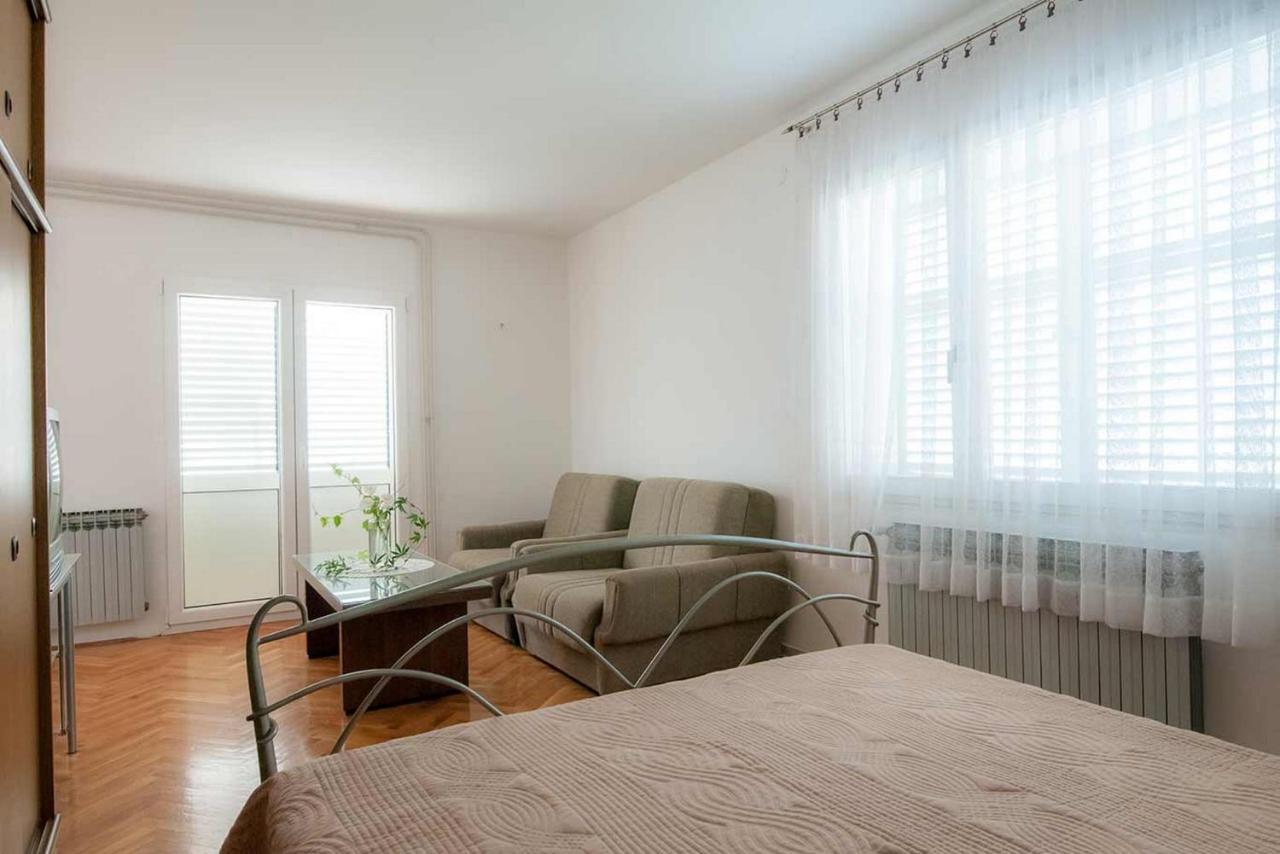 Amazing Seaview Apartment With A Balcony Near The Beach - Kneza Trpimira I ザダル エクステリア 写真