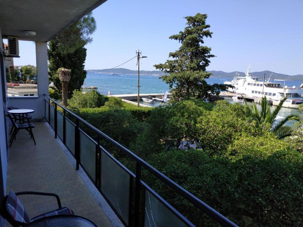 Amazing Seaview Apartment With A Balcony Near The Beach - Kneza Trpimira I ザダル エクステリア 写真